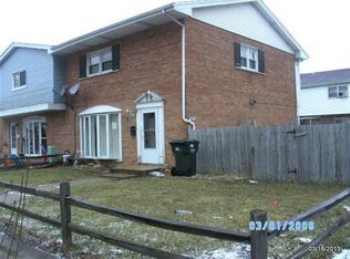 8828 Dee Rd, Des Plaines, IL 60016