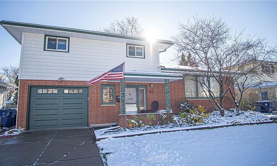 1st image of 33 Cree Ton Dr