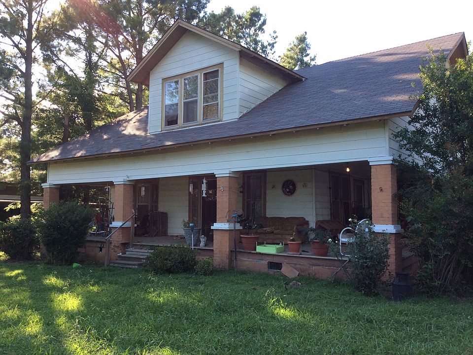 2nd image of 206 Chestnut Bluff Rd