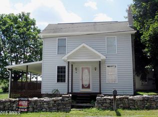 18 Tuscarora Pike, Hedgesville, WV 25427