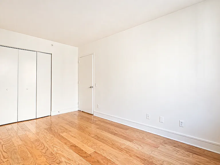 235 W 103rd St #10A — Photo 8