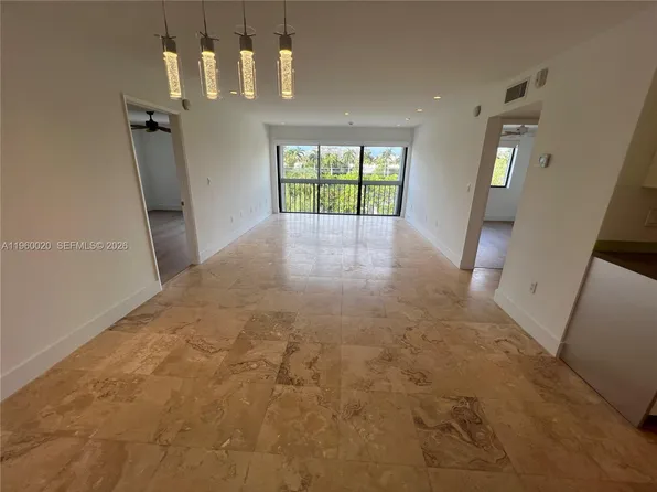 255 Galen Dr APT 4A, Key Biscayne, FL 33149