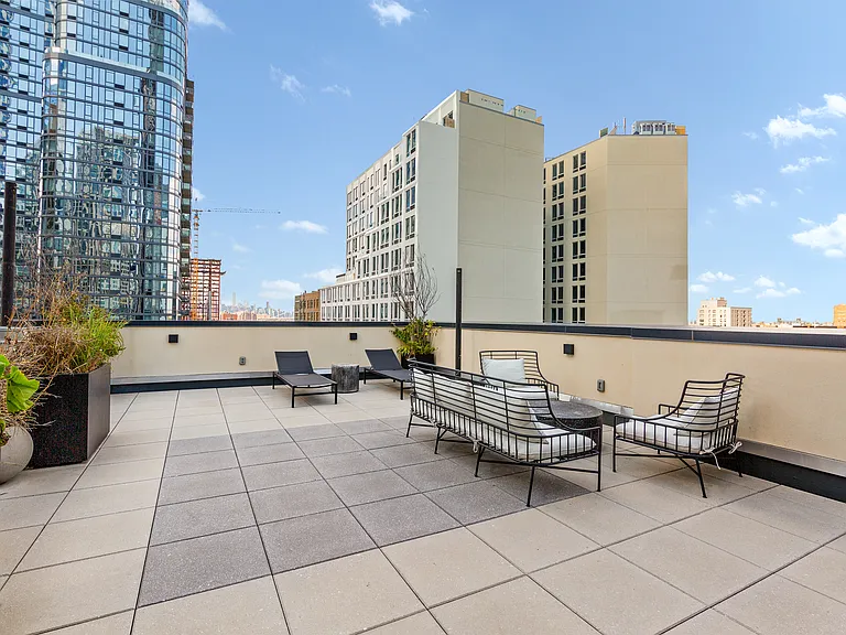 112 Fleet Pl #12A — Photo 14