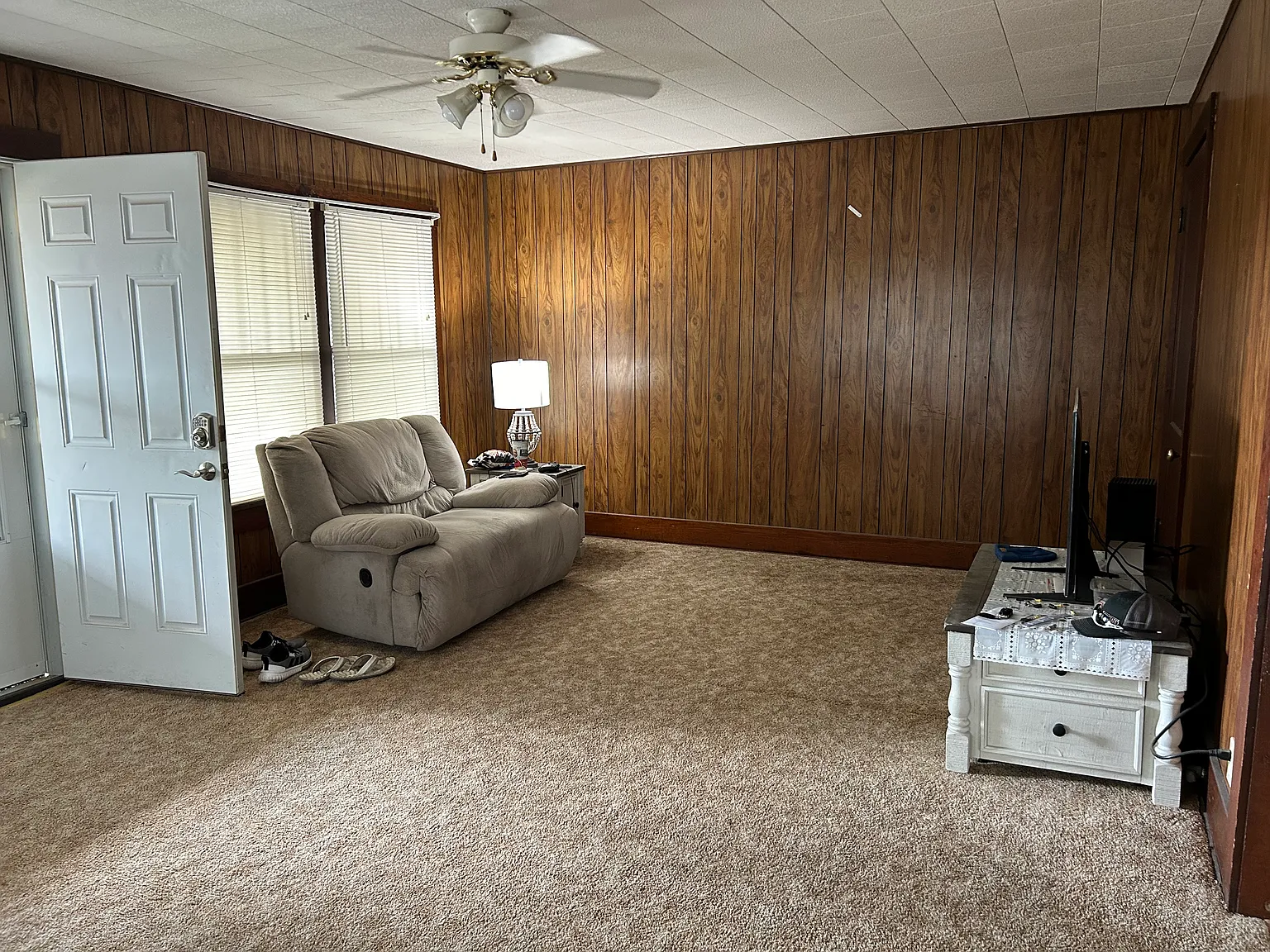 1 bed, 830 sqft, $500 — Photo 1