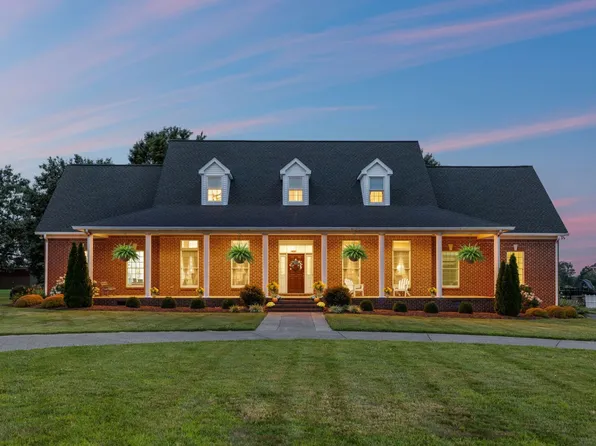 108 Ewing Dr, Portland, TN 37148