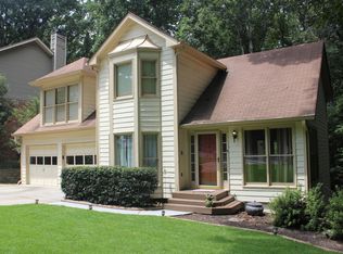 1840 Branch Valley Dr, Roswell, GA 30076
