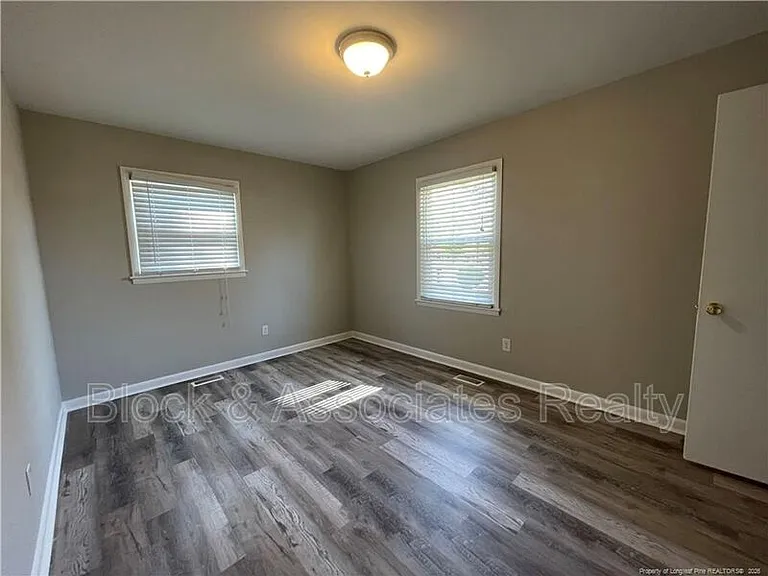 1927 Shiloh Dr — Photo 12