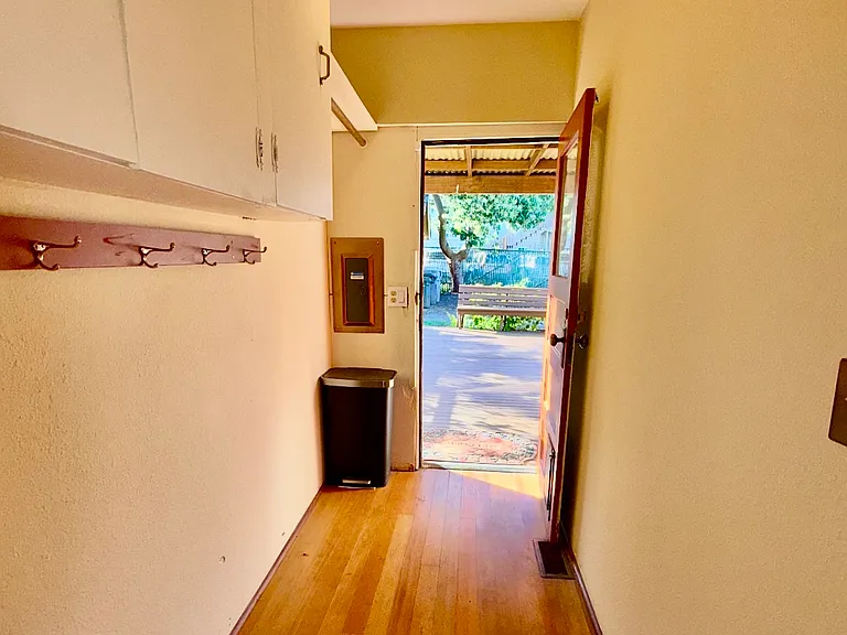 1830 6th Ave — Photo 3