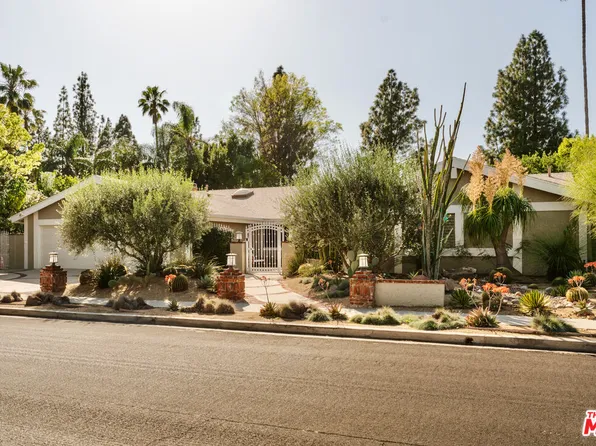 9747 Babbitt Ave, Northridge, CA 91325