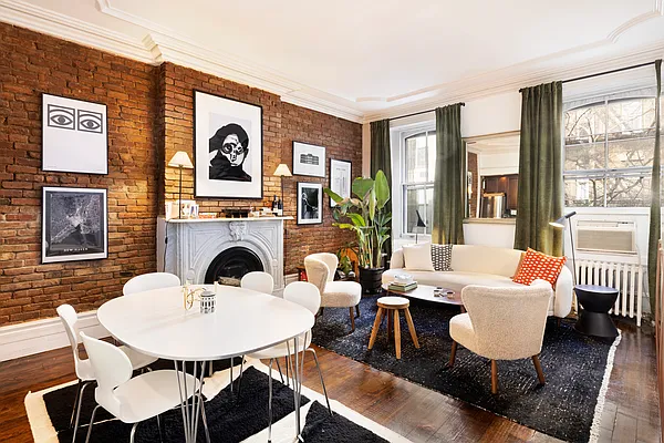 Rented by Douglas Elliman | media 8