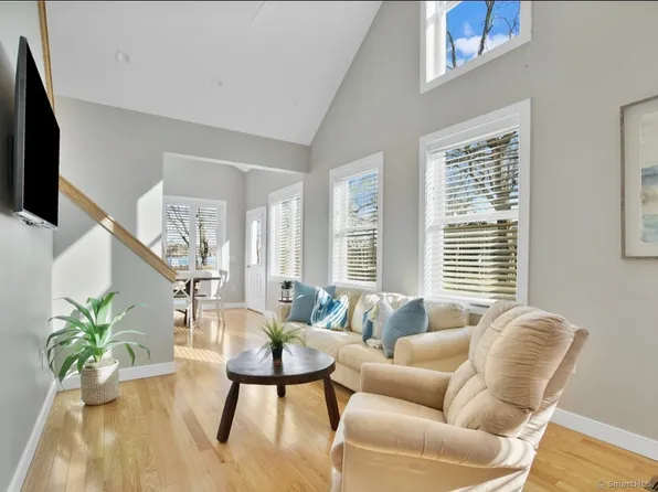 51 Lake Drive, East Hampton, CT 06424