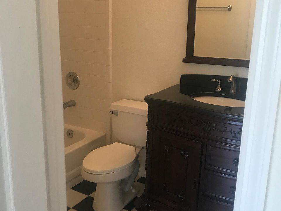 1st image of 652 Arbor Lake Ln