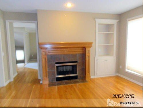4th image of 12707 W 123rd Ter