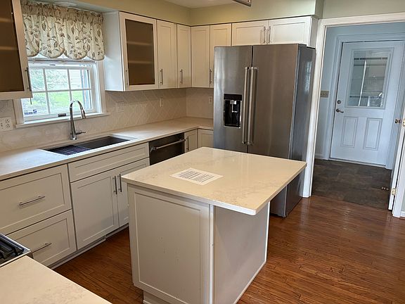 2nd image of 1351 Top Rd #1