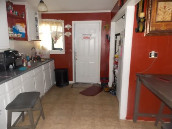 wichita-kansas-443846070 picture