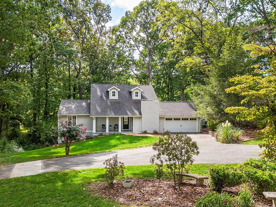 1st image of 7434 Savannah Dr