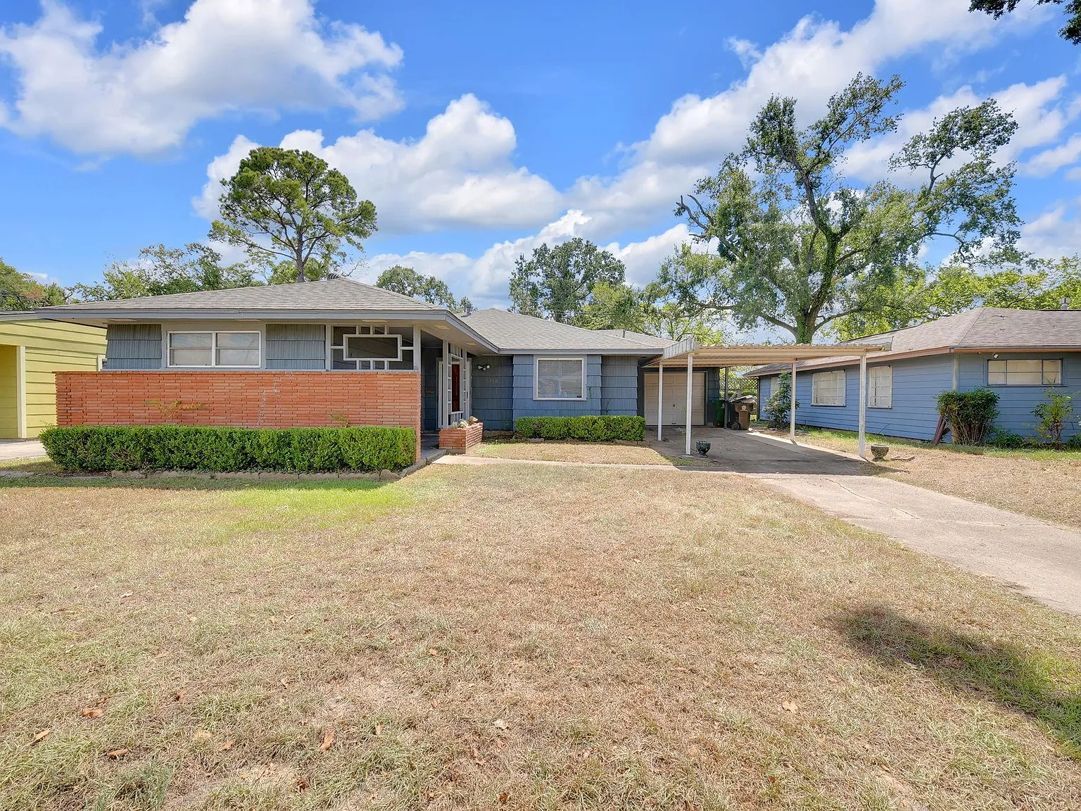 3 bed, 1.0 bath, 1498 sqft, $1,799 — Photo 1
