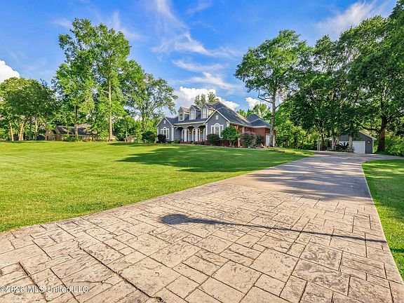 3rd image of 5402 Huckleberry Ln