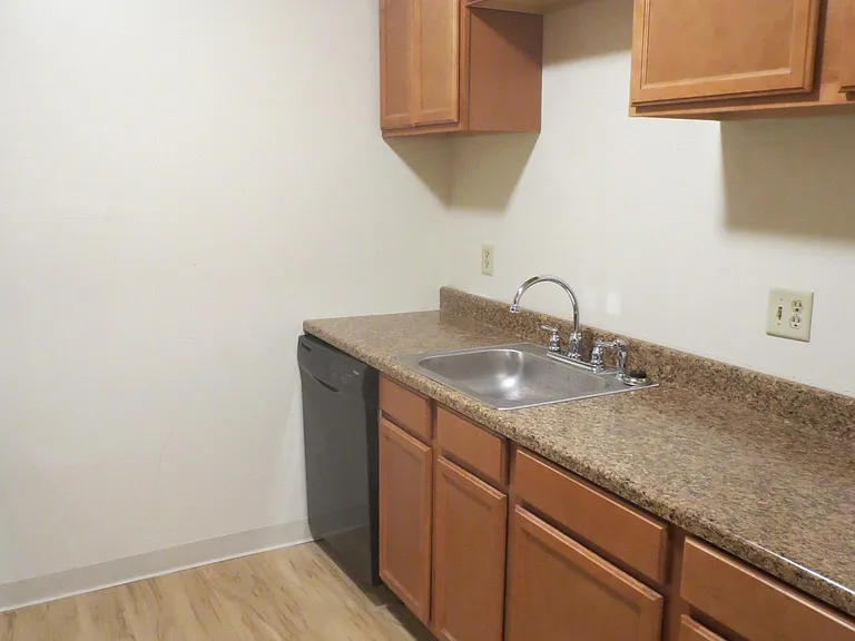 6350 Forward Ave #11 — Photo 14