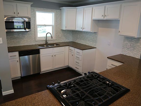 5th image of 2510 Crawford St