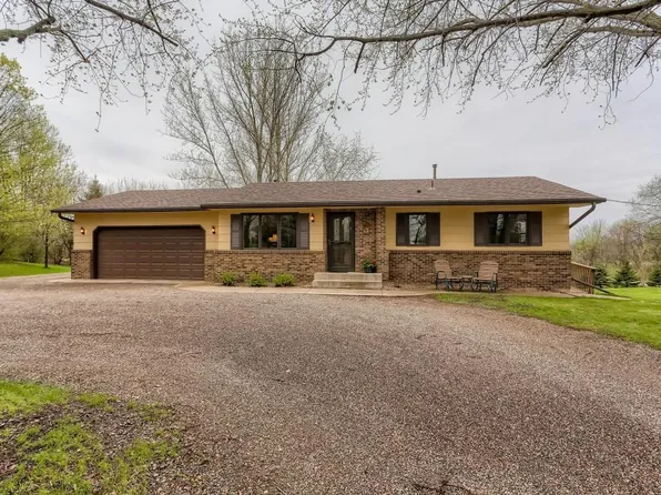 11831 50th St NE, Albertville, MN 55301