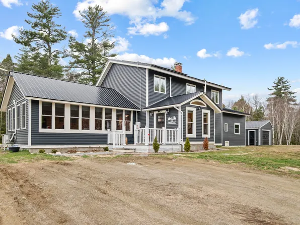 52 Wood Lane, Brooks, ME 04921