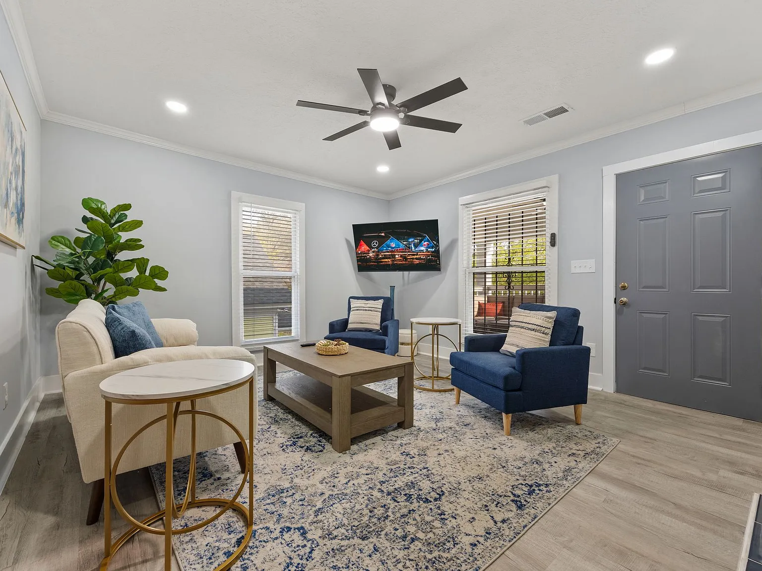 3 bed, 1500 sqft, $4,000 — Photo 2