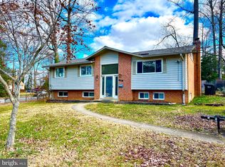 5501 Kings Park Dr, Springfield, VA 22151