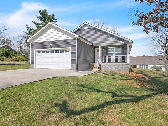 2nd image of 156 Old Post Rd