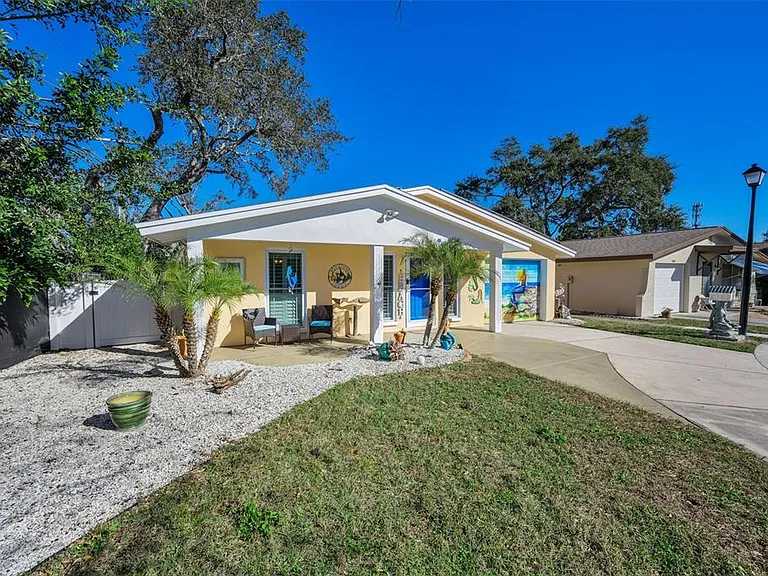 1000 Crane Ct — Photo 5