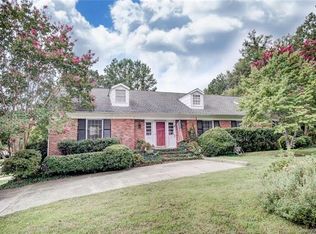 6920 Foxglove Dr, Charlotte, NC 28226