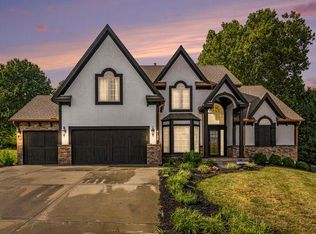 6130 N Cypress Ct, Gladstone, MO 64119
