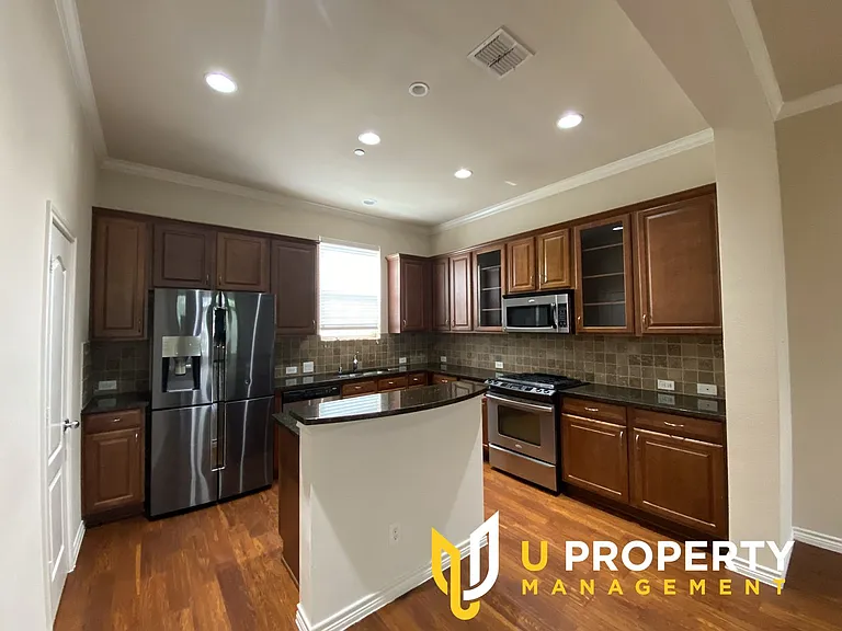 15831 Breedlove Pl #118 — Photo 3