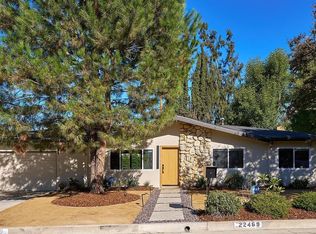 22469 Sentar Rd, Woodland Hills, CA 91364