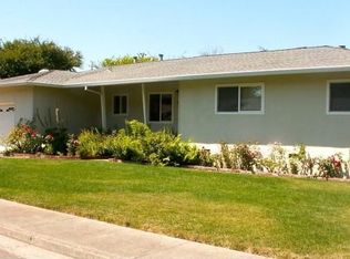 25 Crescent Ln, Novato, CA 94947