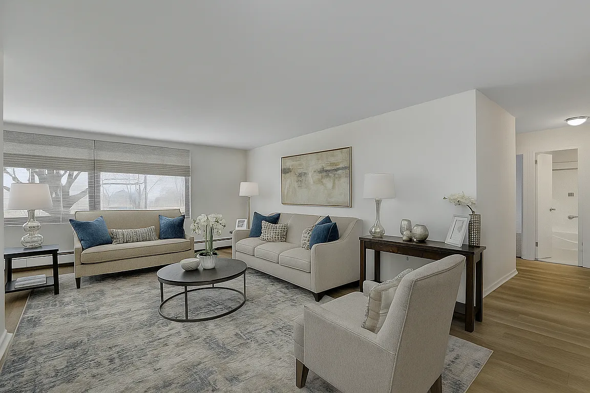 Highgate Apartments — Photo 3