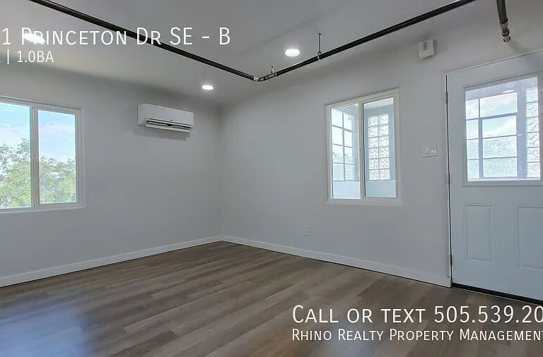 501 Princeton Dr SE #B — Photo 2