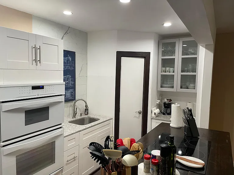 13320 NE 12th Ave — Photo 8