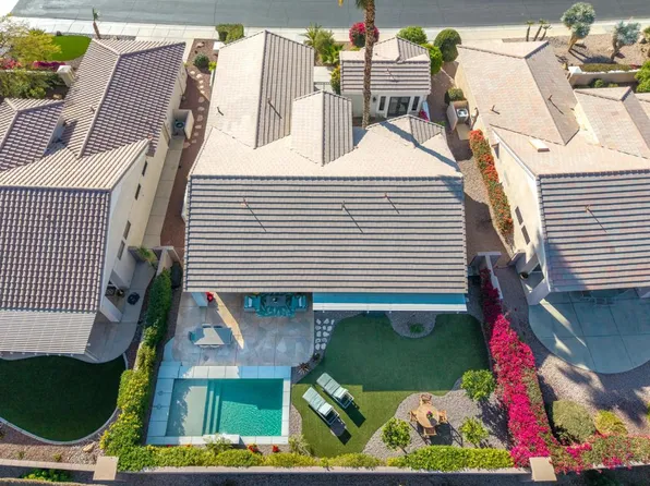 78352 Vinewood Dr, Palm Desert, CA 92211