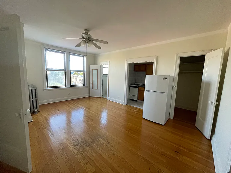 5154 N Clark St #337 — Photo 11