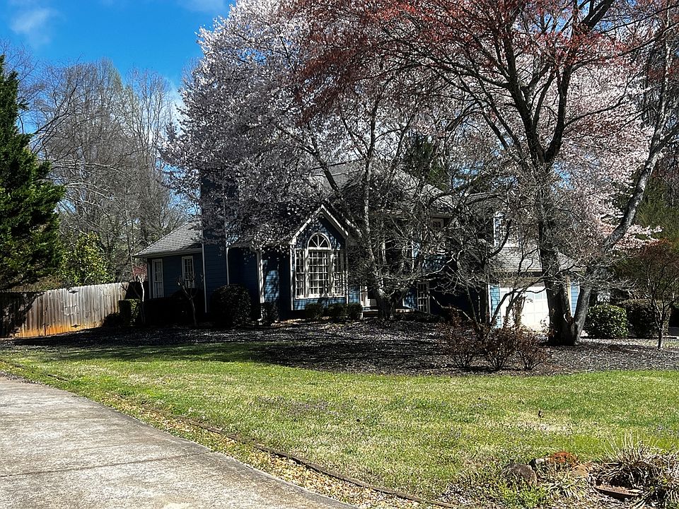 2nd image of 4915 Bayberry Dr