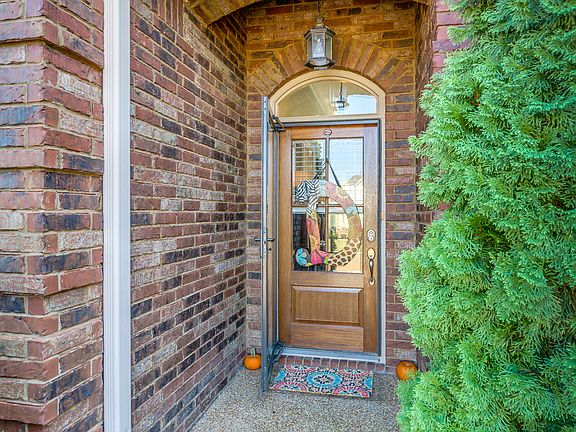 5th image of 3340 Valley Crest Dr