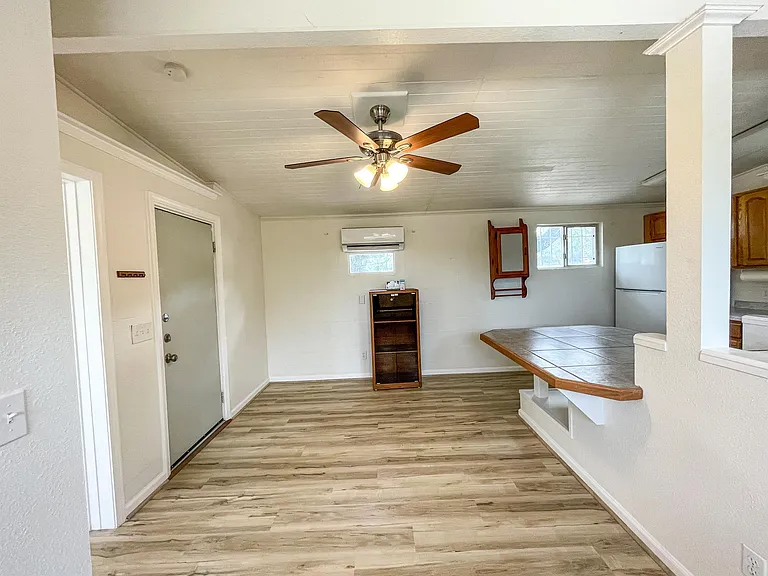 668 Creekside Dr — Photo 15