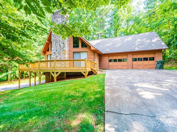 366 Charlois St, Hudson, NC 28638