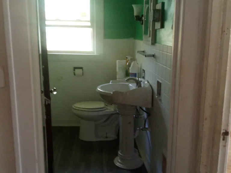 1083 N Main St — Photo 9