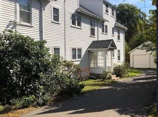 19 Winthrop St #3S, Tariffville, CT 06081