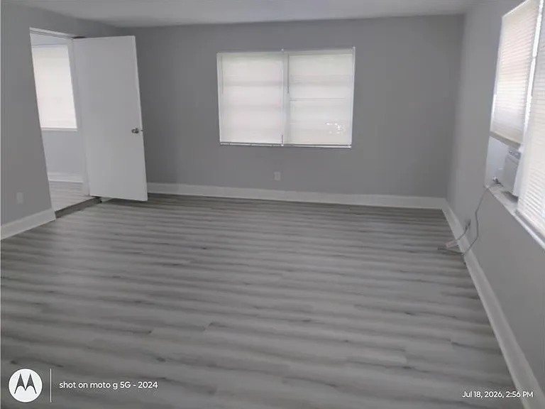 4321 Hallandale Beach Blvd — Photo 22