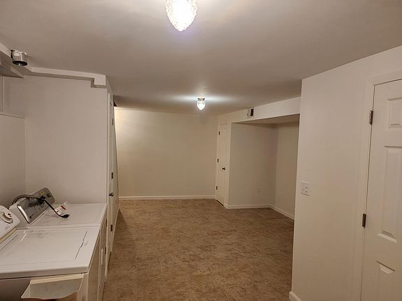 3rd image of 193 Cotter Ave #1