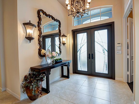 4th image of 319 Vizcaya Drive