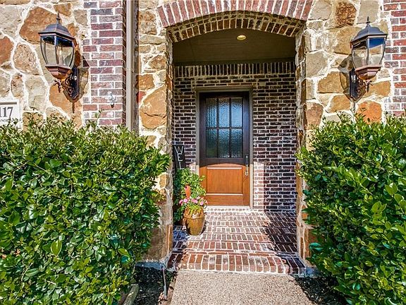 3rd image of 5117 Connors Dr